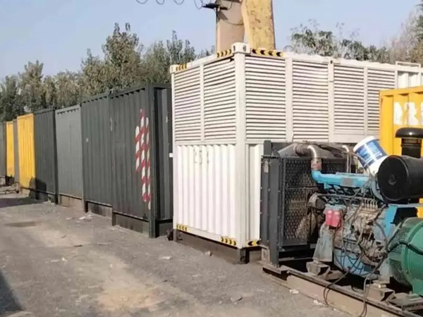 吉林200KW柴油发电机机组每小时油耗是多少?
